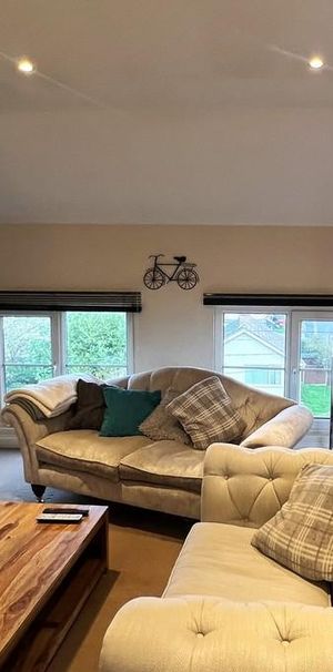 2 bedroom penthouse to rent - Photo 1