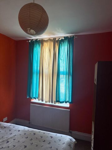 Room in a Shared House, Quantock Road, BS3 - Photo 2