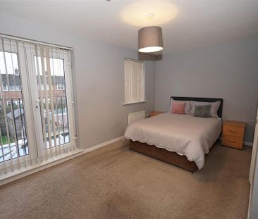 1 bedroom in a house share to rent - Photo 6