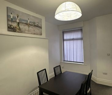 Room in a Shared House, Cheetham Hill Road, M8 - Photo 6