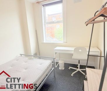 4 bedroom detached house to rent - Photo 5
