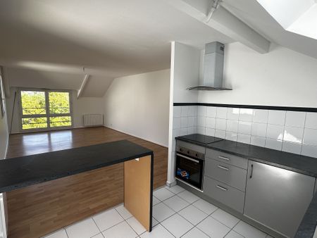 Location Appartement 2 pièces 56m² VAUX LE PENIL 77000 - Photo 2