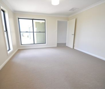 LUXURY LIVING!! - Photo 3