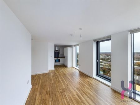 2 bedroom flat to rent - Photo 2