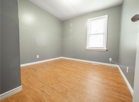 For Lease - 29 Rockwood Avenue, St. Catharines, Ontario - Photo 3