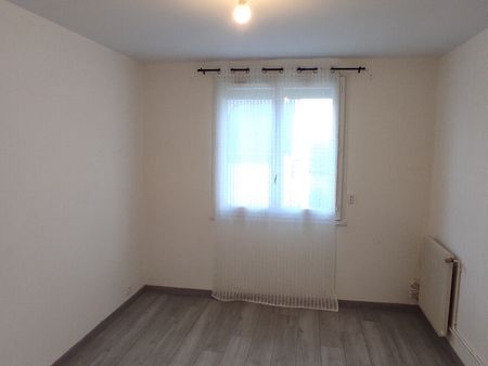 Appartement - 3 pièces - 55 m² - Argenton-sur-Creuse - Photo 5