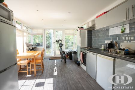 Bridge Way, Twickenham - Photo 2