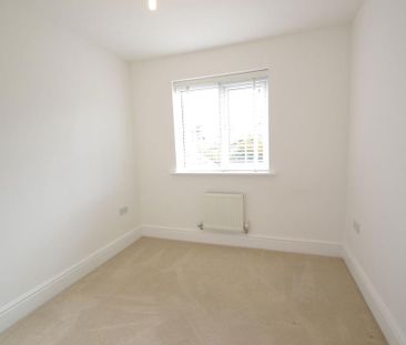 4 bedroom detached house to rent - Photo 1