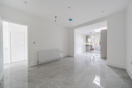 7 bedroom semi-detached house to rent - Photo 4