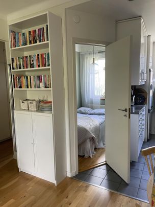 Cedergrensvägen, Hägersten - Photo 1