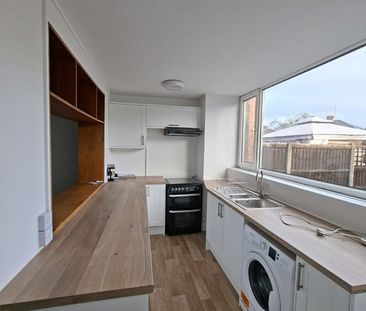 3 Bed Semi-Detached House, Sheffield, S12 - Photo 5