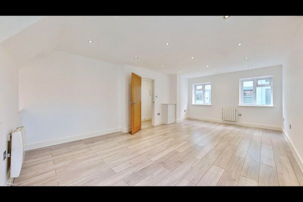1 Bed Flat, Golders Green Road, NW11 - Photo 1