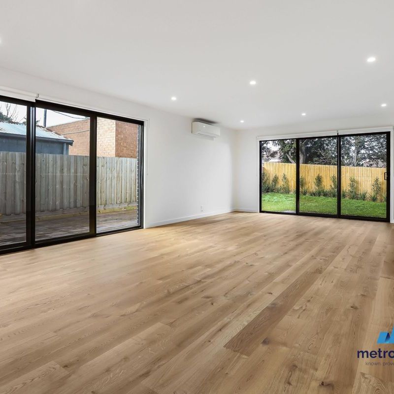 12B Mortimore Street, BENTLEIGH, VIC - Photo 1