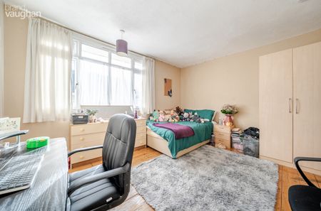 4 bedroom terraced house to rent - Photo 2