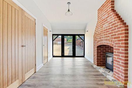 Bolford Street, CM6, Dunmow - Photo 2