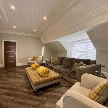 3 bedroom apartment to rent - Photo 1