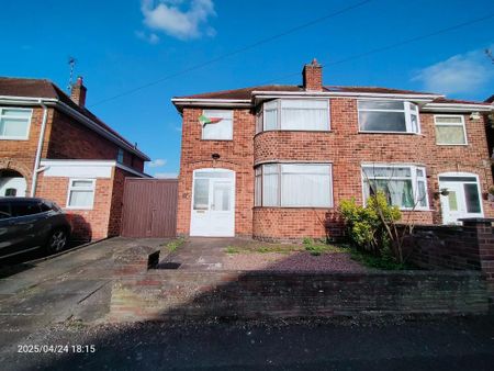 3 bedroom semi-detached house to rent - Photo 5
