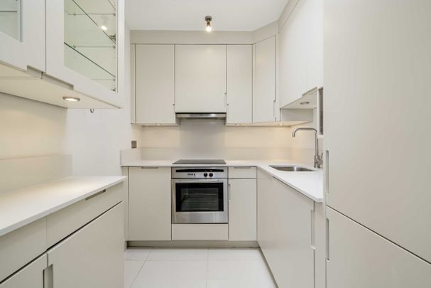 Pembridge Villas, Notting Hill, W11, London - Photo 1
