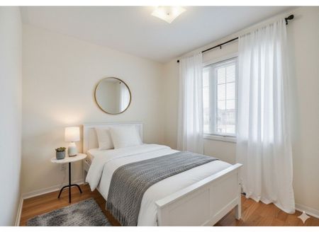 For Lease - 9 Trumpet Valley Boulevard, Brampton, Ontario - Photo 5