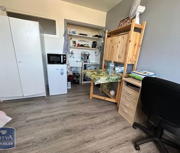 Location Appartement 1 pièce 17m² BRIVE LA GAILLARDE 19100 - Photo 3