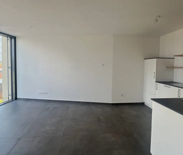 Repräsentatives 2,5 Stadtapartment mit Loggia in zentraler Premiuml... - Photo 1