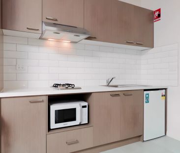 Large Studio with courtyard - Photo 4