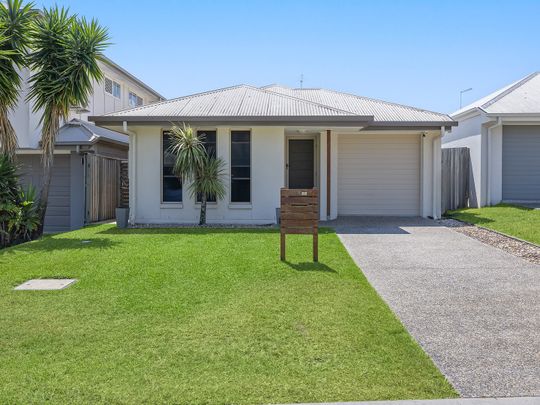 4 Mount View Crescent, Narangba QLD 4504 - House For Rent - $650 | Domain - Photo 1