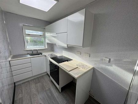 Elm Tree Close, Keighley, BD21 - Photo 5