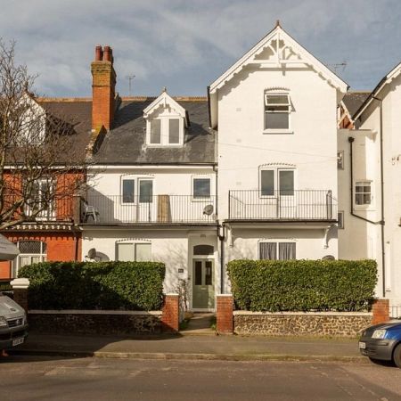 St Mildreds Road, Westgate-On-Sea, CT8 8RL, Kent - Photo 3