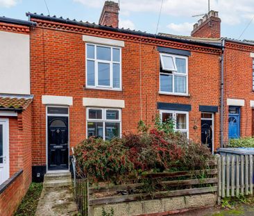 3 bedroom terraced house to rent - Photo 2