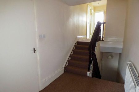 1 bed upper flat to rent in NE26 - Photo 2