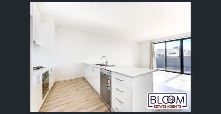 3 bedroom townhouse available now in Craigieburn - Photo 3