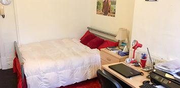 Flat 2, 24 Kelso Road, LS2 9PR, Leeds - Photo 2