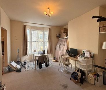 Queens Square, Brighton - Photo 2