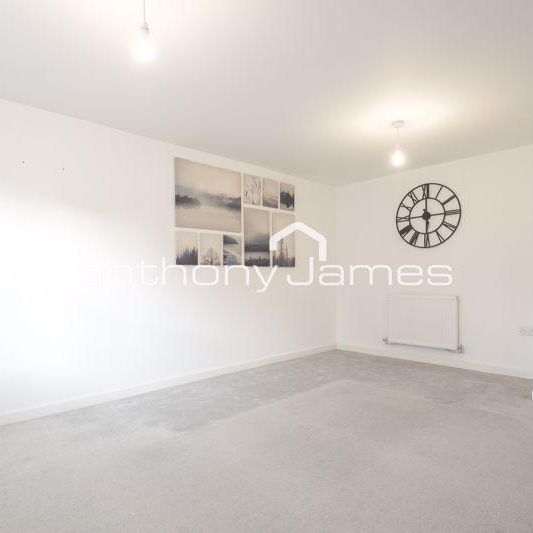 3 bedroom end of terrace house to rent - Photo 1