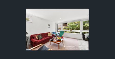 Fantastic location next to Box Hill Hospital - Walking distance to Box Hill Station - Photo 5