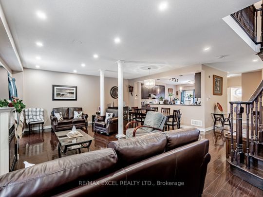 For Lease - 8 Mastwood Crescent, Toronto, Ontario - Photo 1