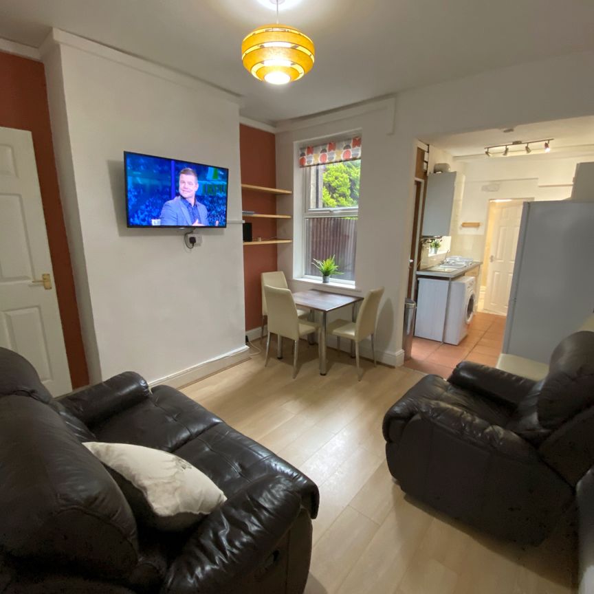 25 Winnie Road All Bills Included - Photo 1