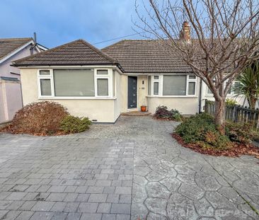 St Georges Drive, Carpenders Park, WD19 - Photo 1