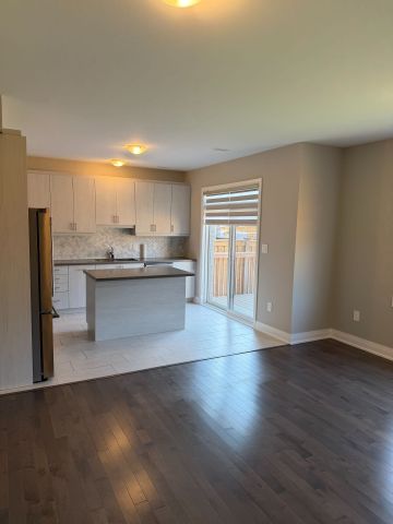For Lease - 25 Paddington Grove Unit# Upper, Barrie, Ontario - Photo 4