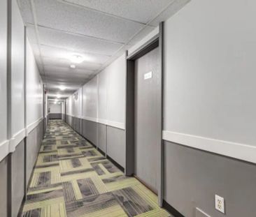 - 2 Bedroom at Willows Apartments - Photo 4