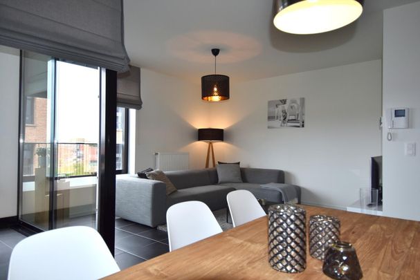 Leuk appartement met 2 slaapkamers, staanplaats en kelderberging - Foto 1