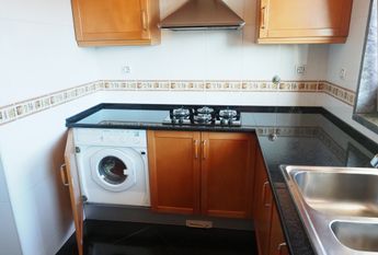 Apartamento T3 com Terraço Privativo para Arrendamento em Nova Queijas