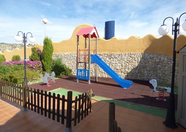 Villa for rent with 4 bedrooms and 3 bathrooms with stunning views