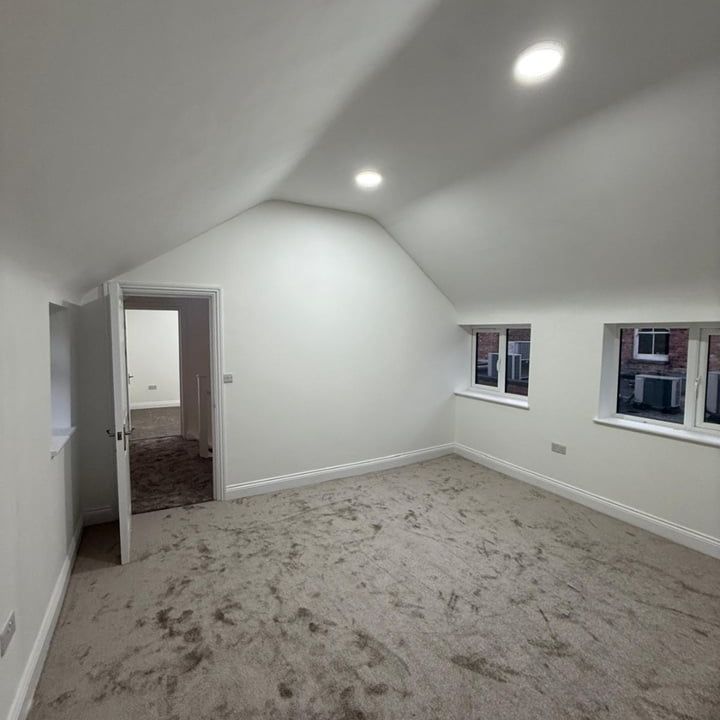 3 Bed Terraced House, Hampton Works, SW14 - Photo 1