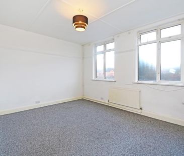 Castle Parade , Ewell, KT17 - Photo 5
