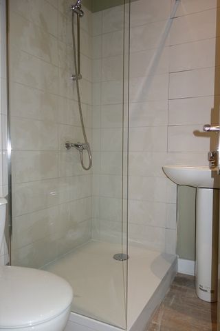 Location Appartement 2 pièces 32m² NIMES 30000 - Photo 5