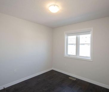 For Lease - 33 Dunrobin Lane, Grimsby, Ontario - Photo 6