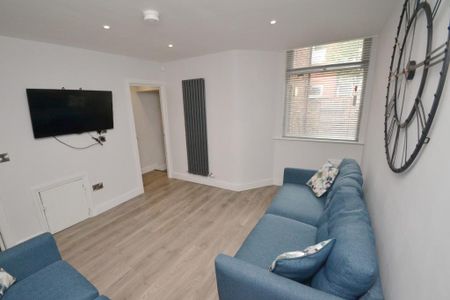 5 bedroom terraced house to rent - Photo 3
