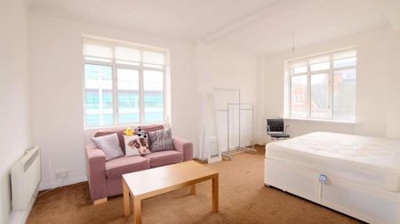 Studio to rent - Photo 2